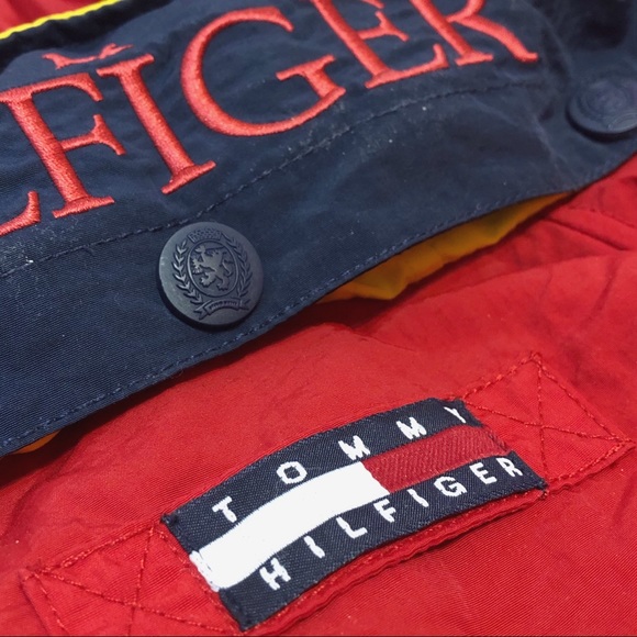 Vintage Tommy Hilfiger (Large) Windbreaker - Picture 6 of 9